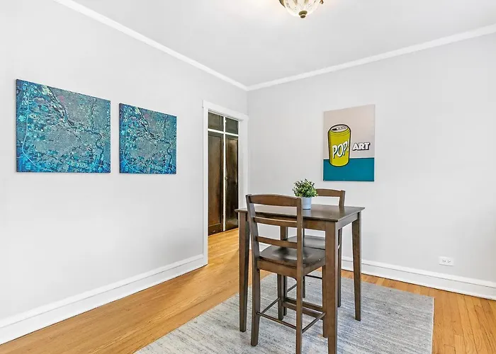 Vibrant 1br In Roscoe Village - Marshfield N3 Apartment *