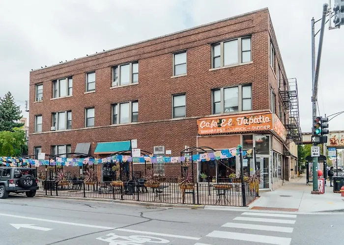 Vibrant 1br In Roscoe Village - Marshfield N3 Apartment